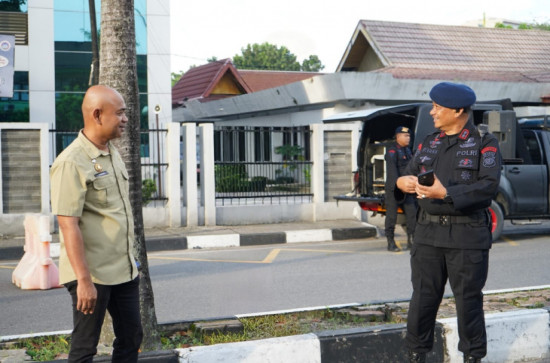 Andika Praja Satpol PP Kabupaten Kampar Sukses Tunaikan Tugas Kehormatan dari Kapolda Riau