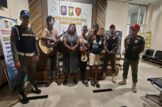 Satpol PP Kampar Amankan Beberapa orang Anak Punk
